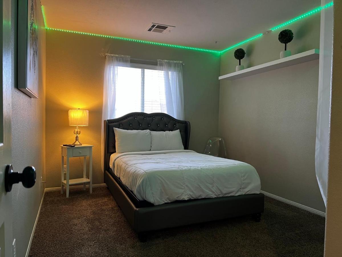 Spacious, Chic 3Bd, Sleeps 8 Convenient To Everything Las Vegas Exterior photo